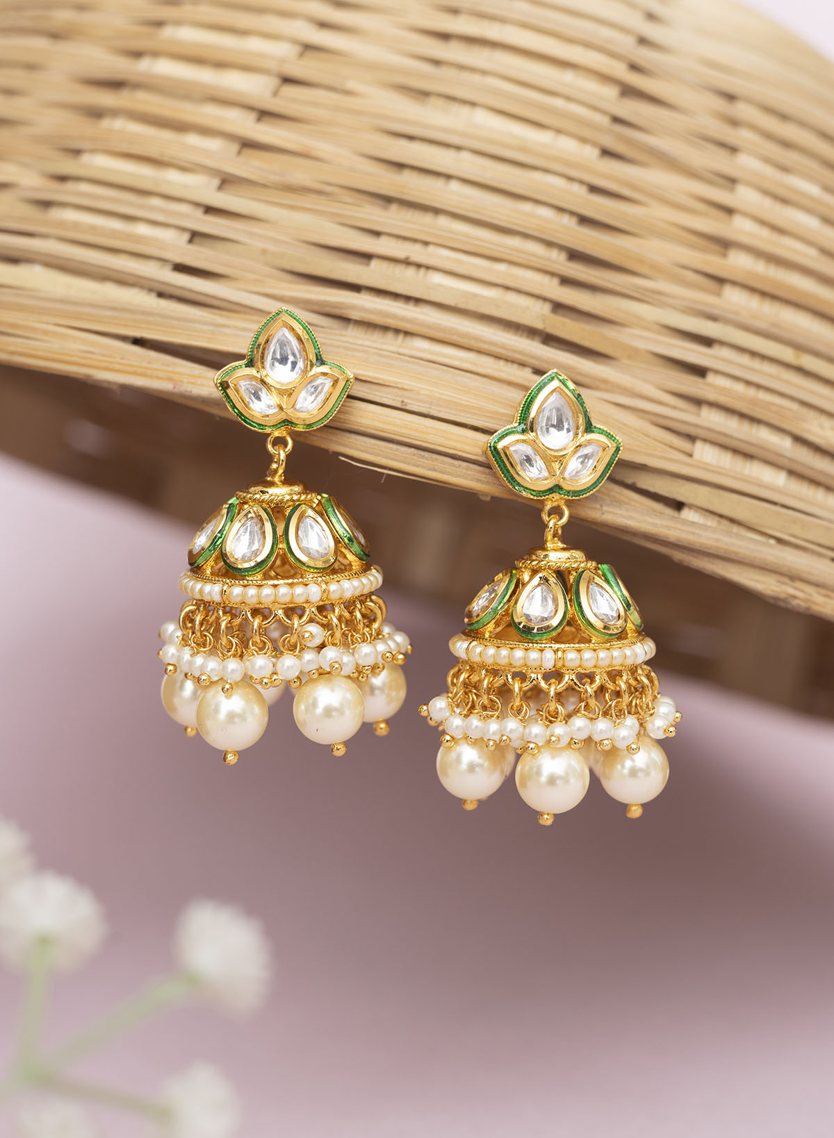 Pravni Kundan Jhumka