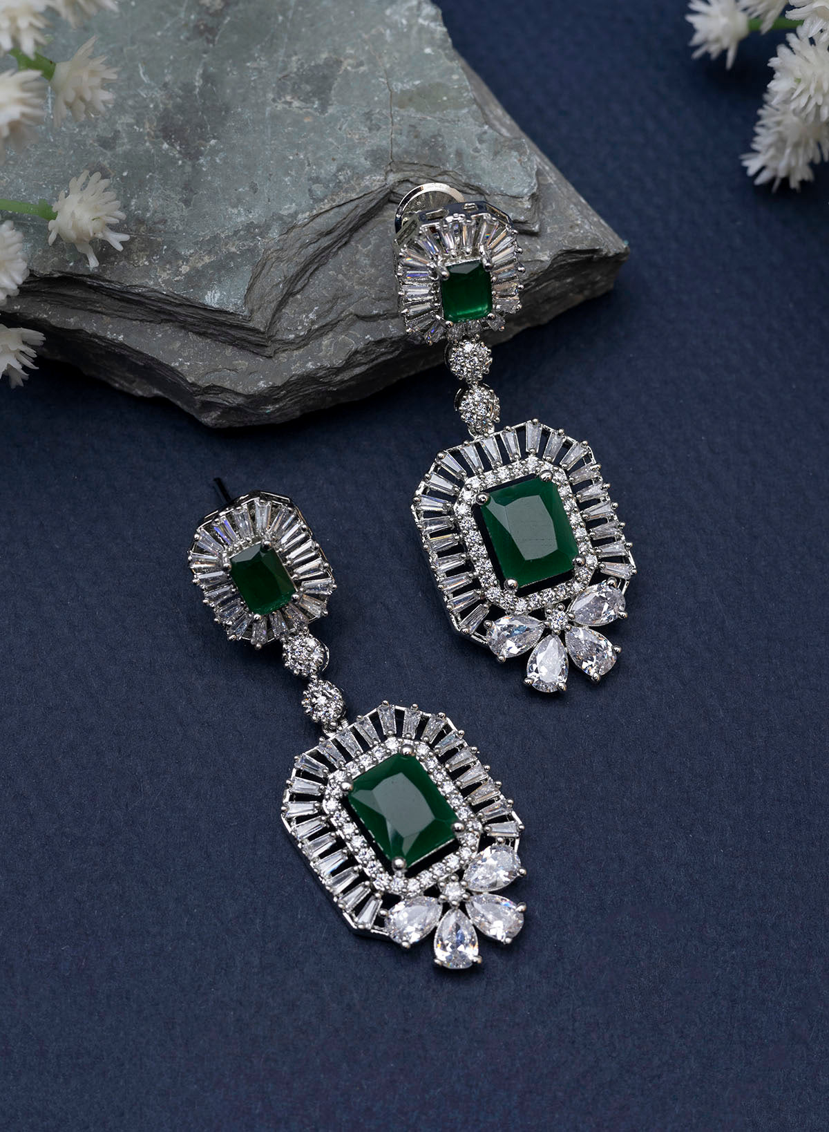 Viyushii Earrings