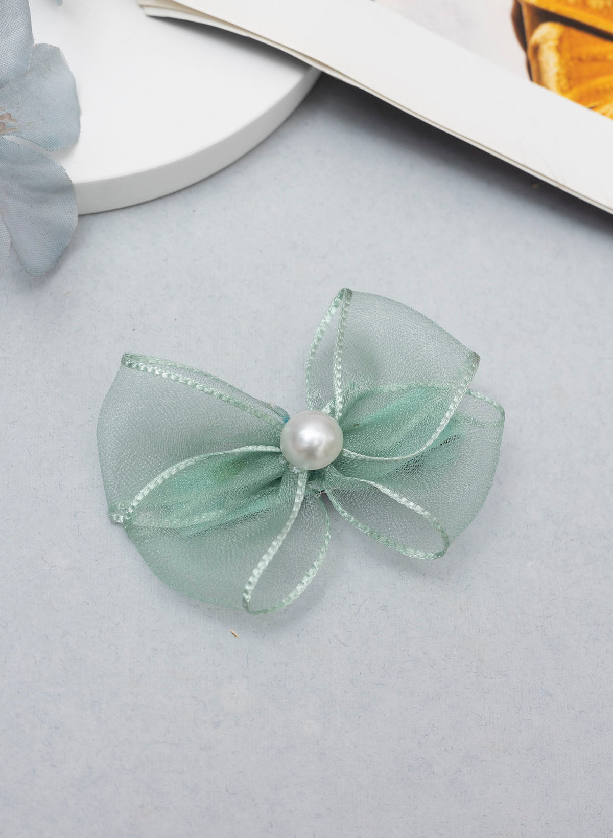 Everly bow
