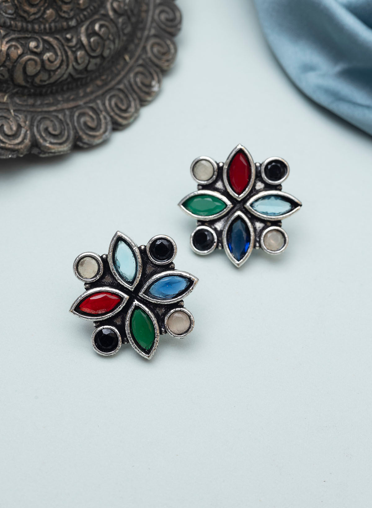 Arsh Stud Earrings