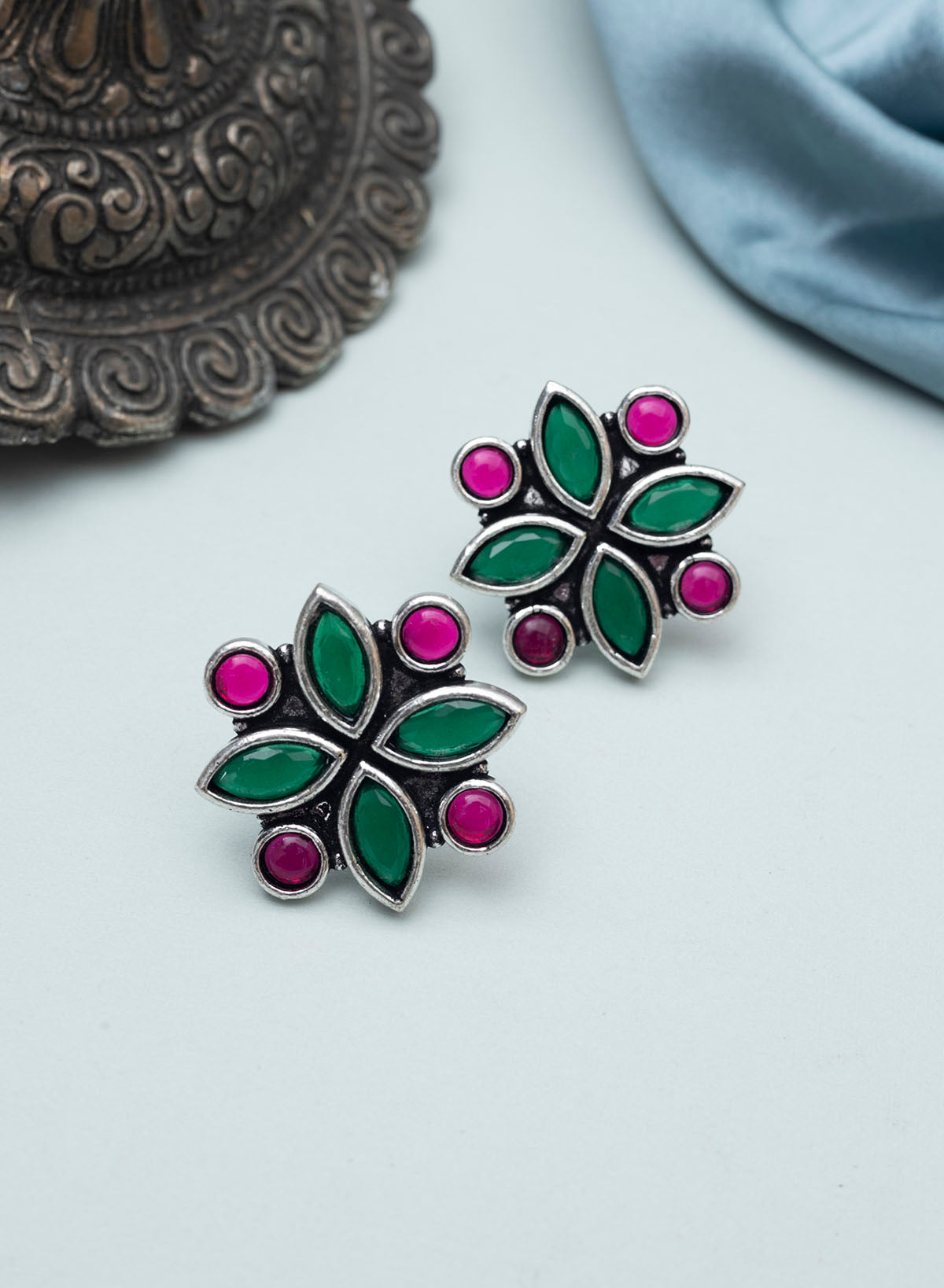 Arsh Stud Earrings