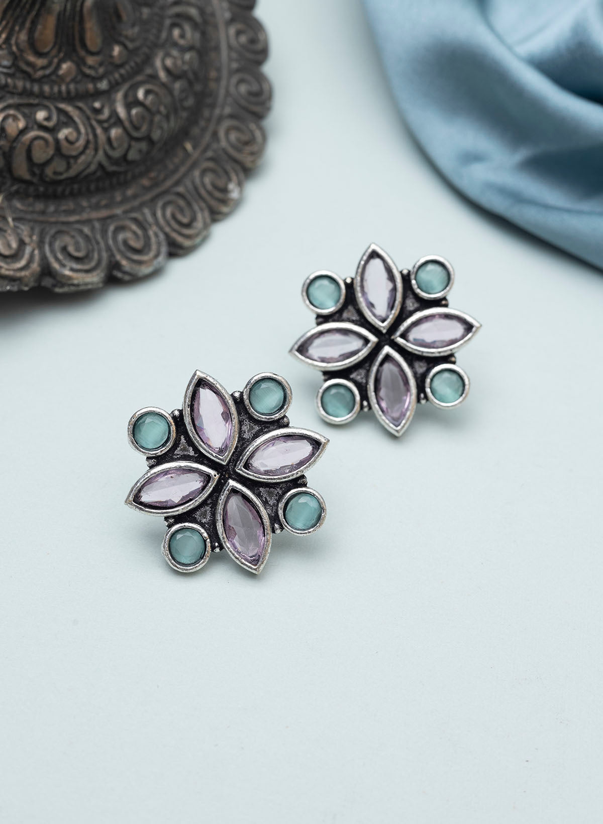 Arsh Stud Earrings