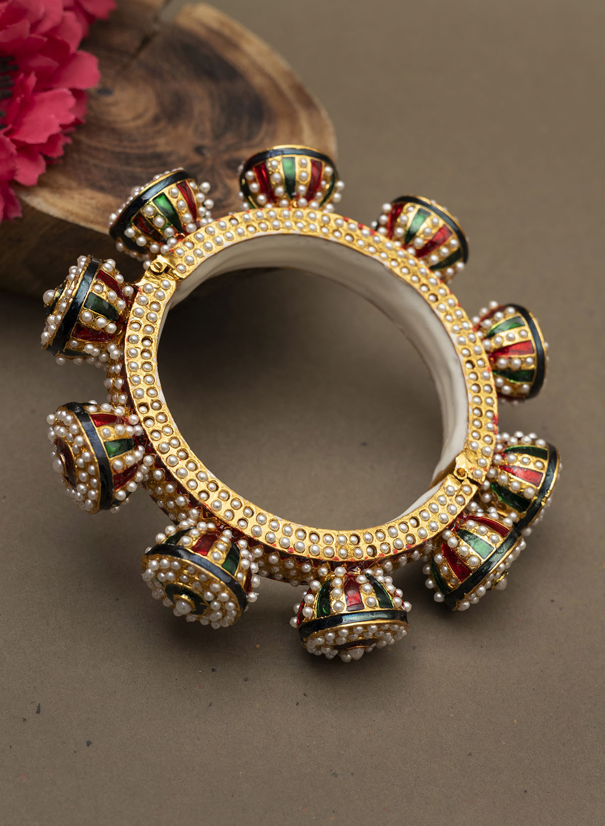 Jaagravi bangle set