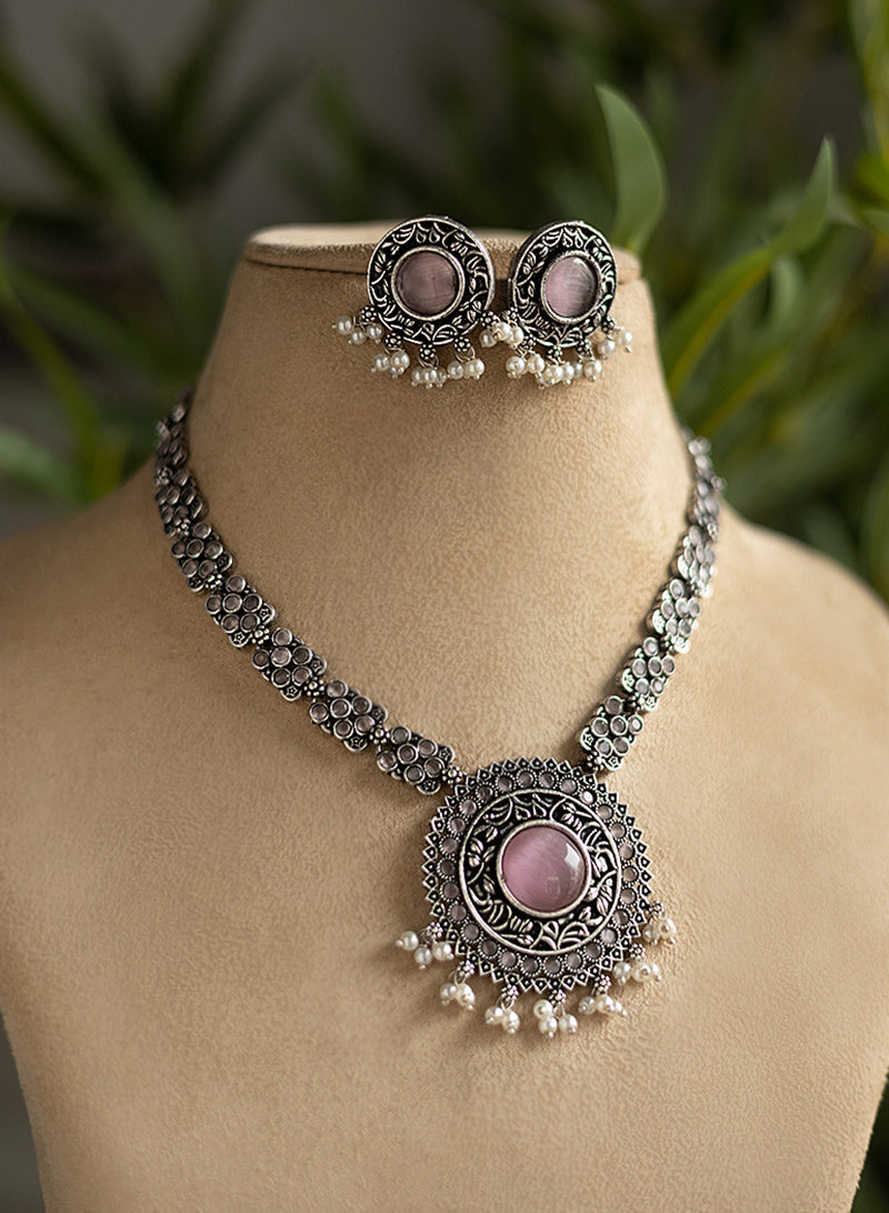 Dayita necklace set