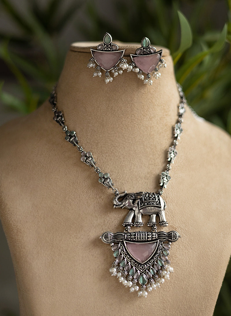 Dhruni Stone Necklace set