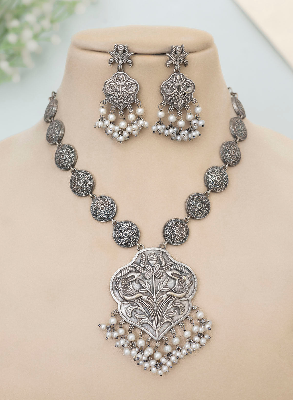 Chhayaa Necklace set
