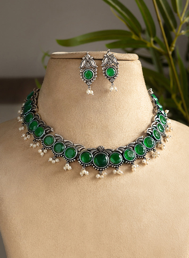 Prishaa Necklace Set