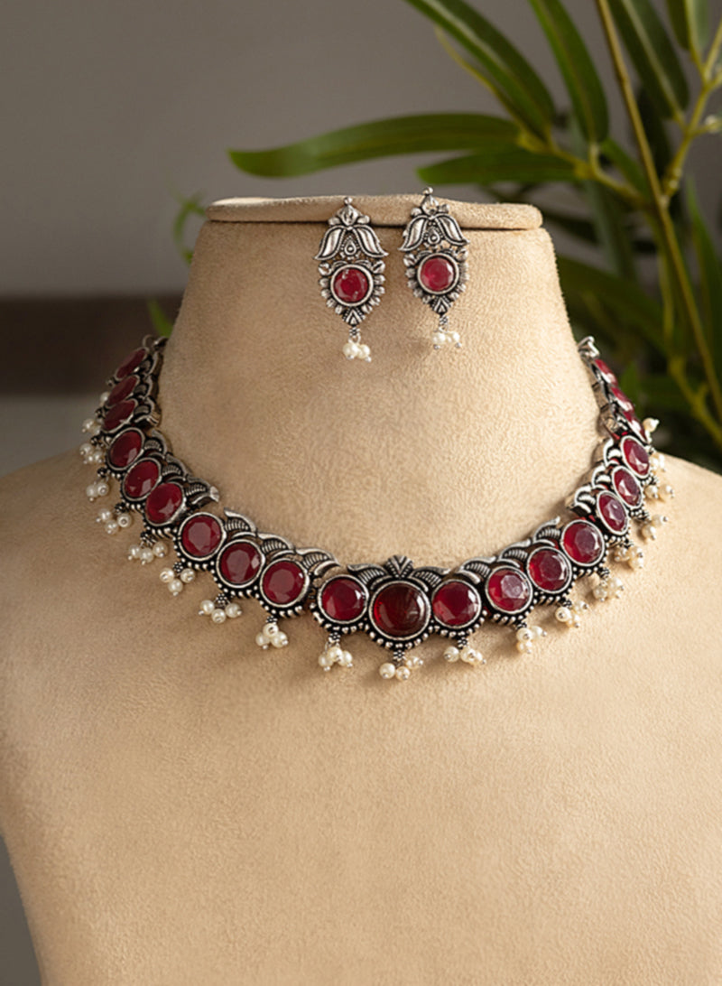 Prishaa Necklace Set