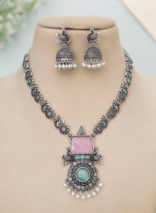Aashya Stone Necklace set
