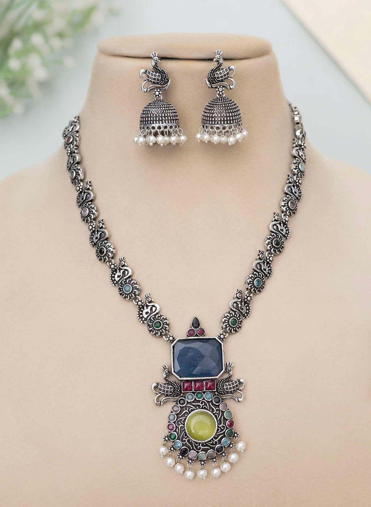 Aashya Stone Necklace set