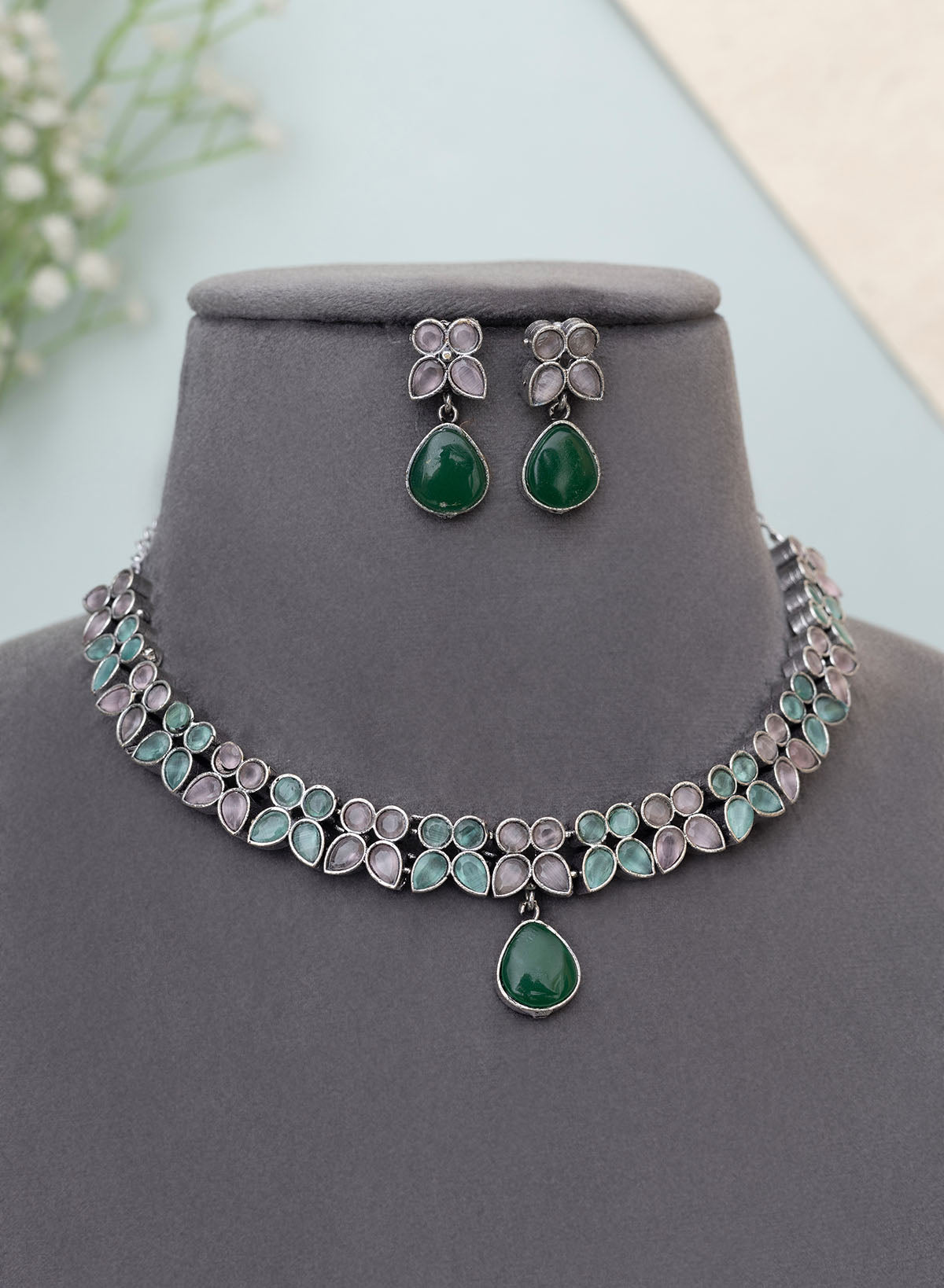 Yashvi Necklace Set