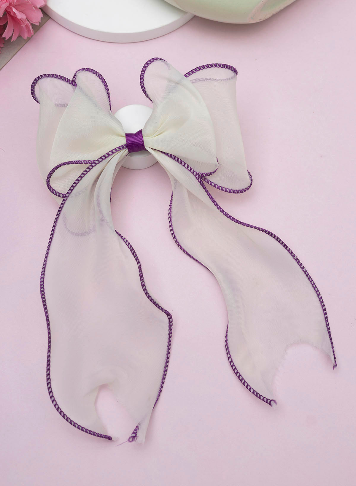 Genesis hair bow