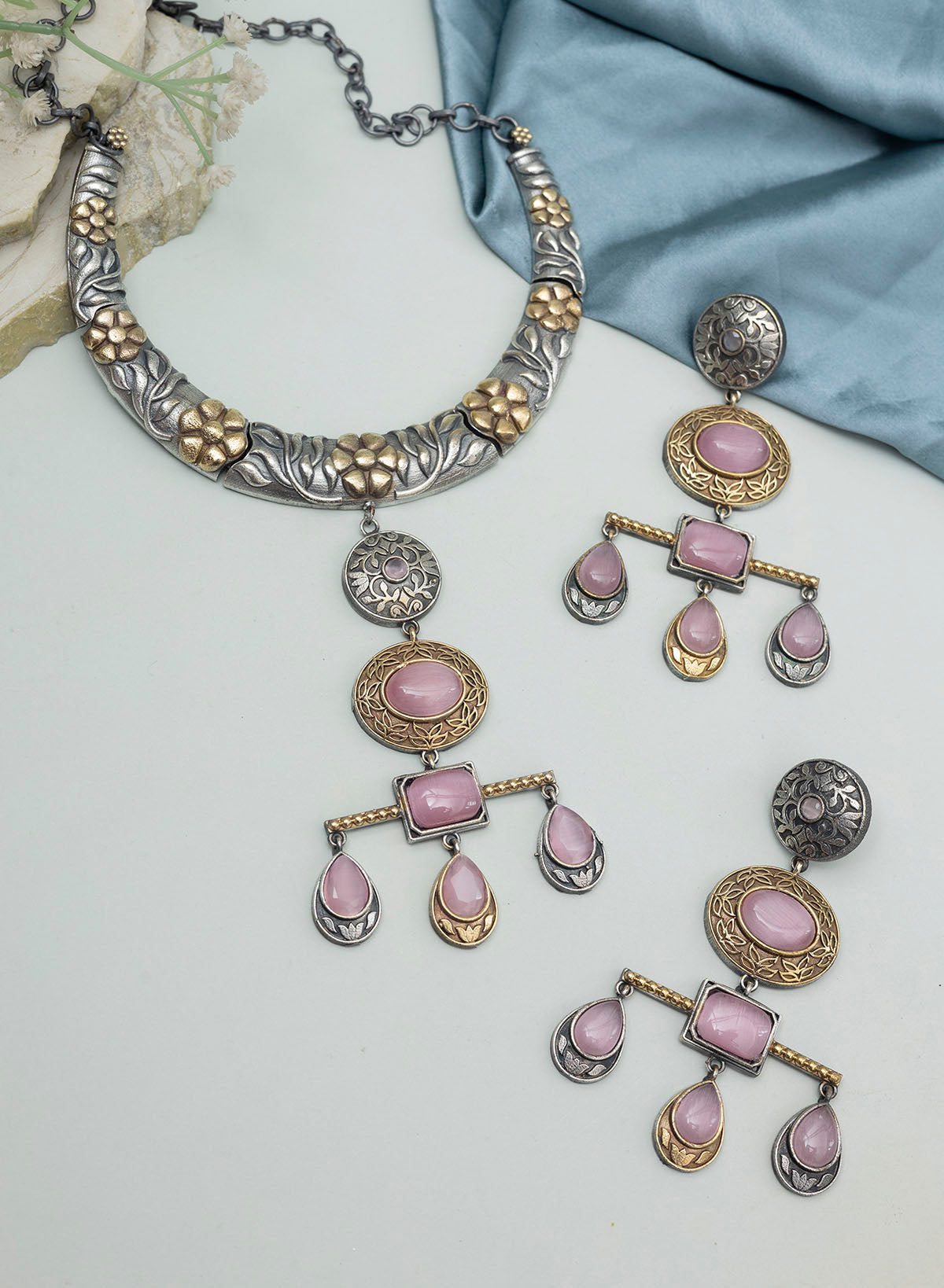 Kunvika Hasli set