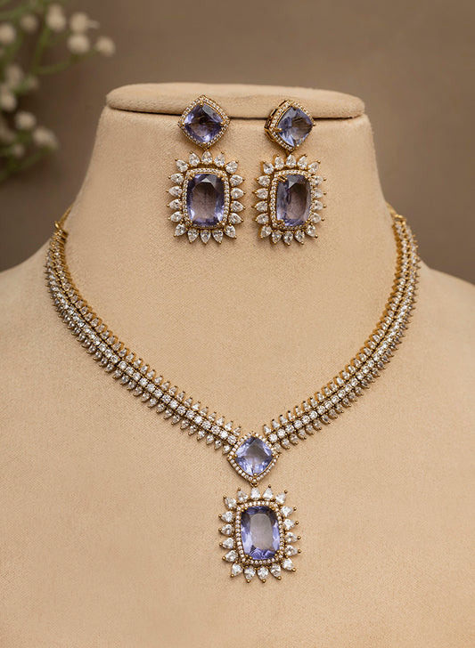 Atira Necklace Set