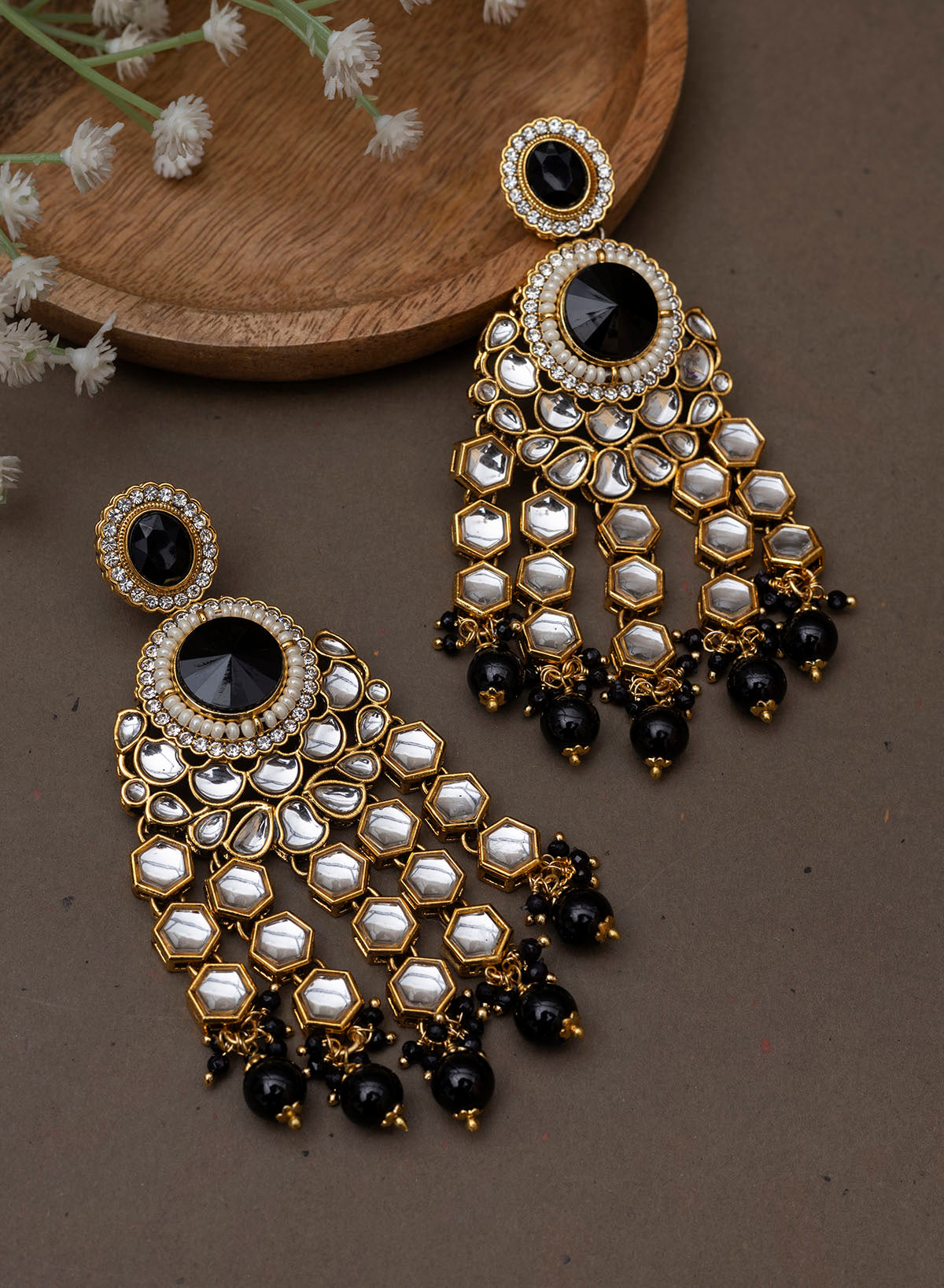 Madhya Kundan Earring