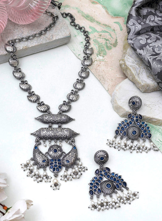 Vaitarni Oxidised Necklace set