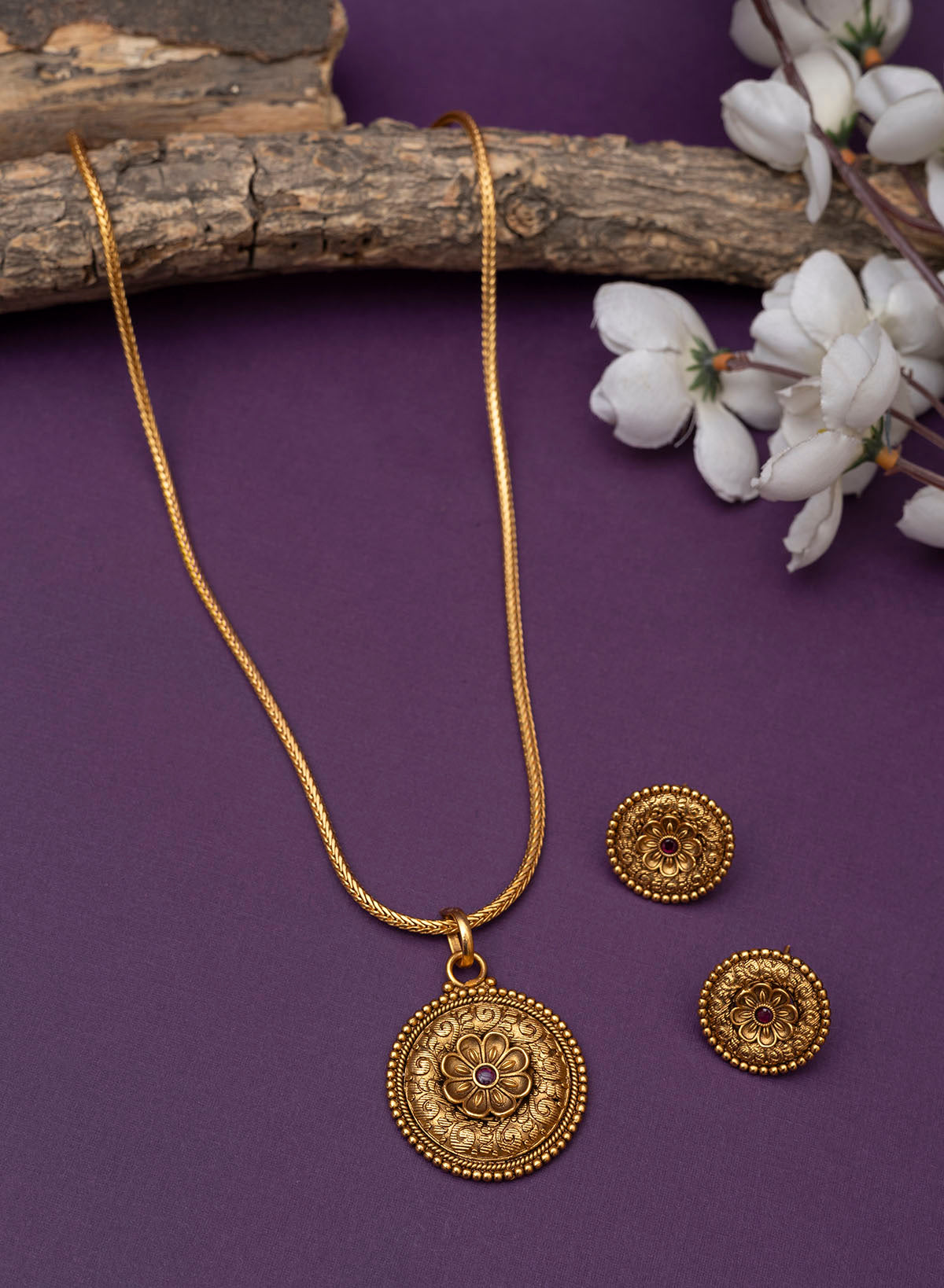 Chanda Golden Pendant Chain Set – Phuljhadi - Main Image