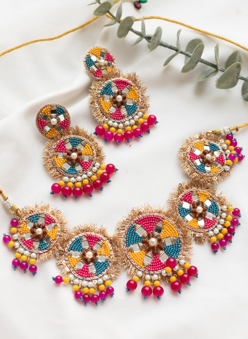 BHAVINI HANDMADE NECKLACE WITH EARRING
