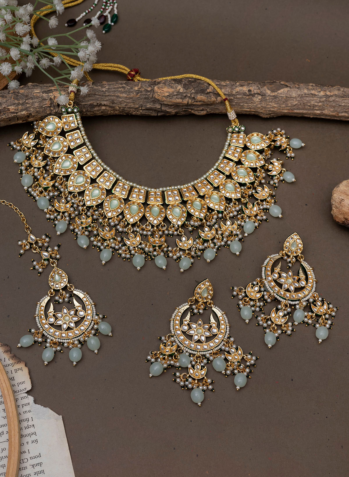 Ketki Kundan Necklace Set