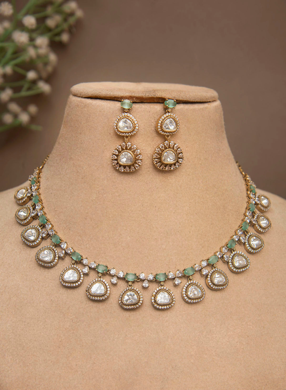 Jenisha Necklace Set