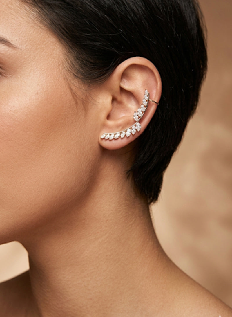 Liliana Earcuff