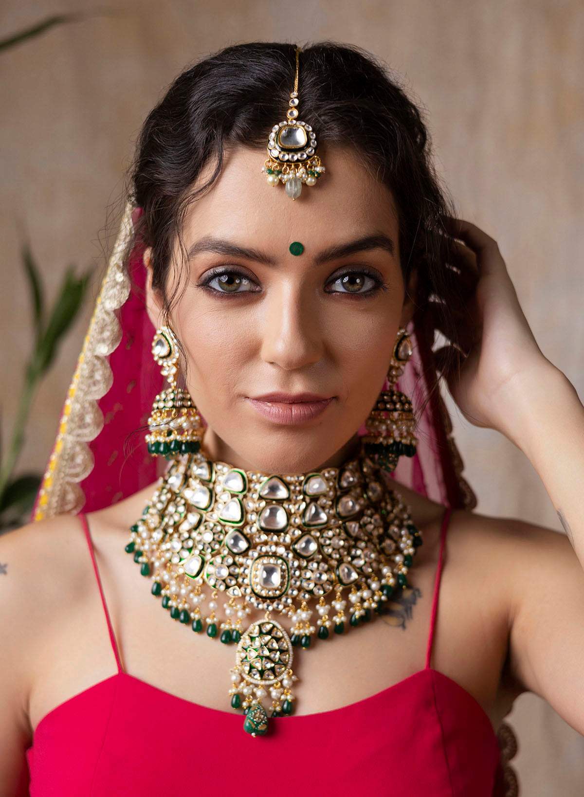 Ratnar Kundan Necklace Set with Mangteeka