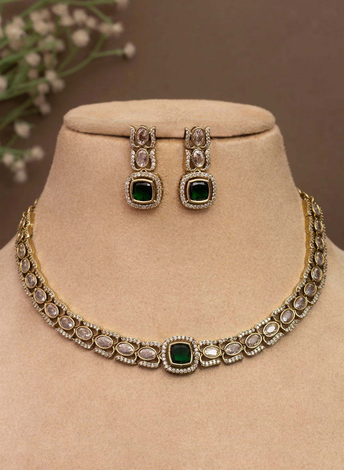 ZIVAAH NECKLACE SET