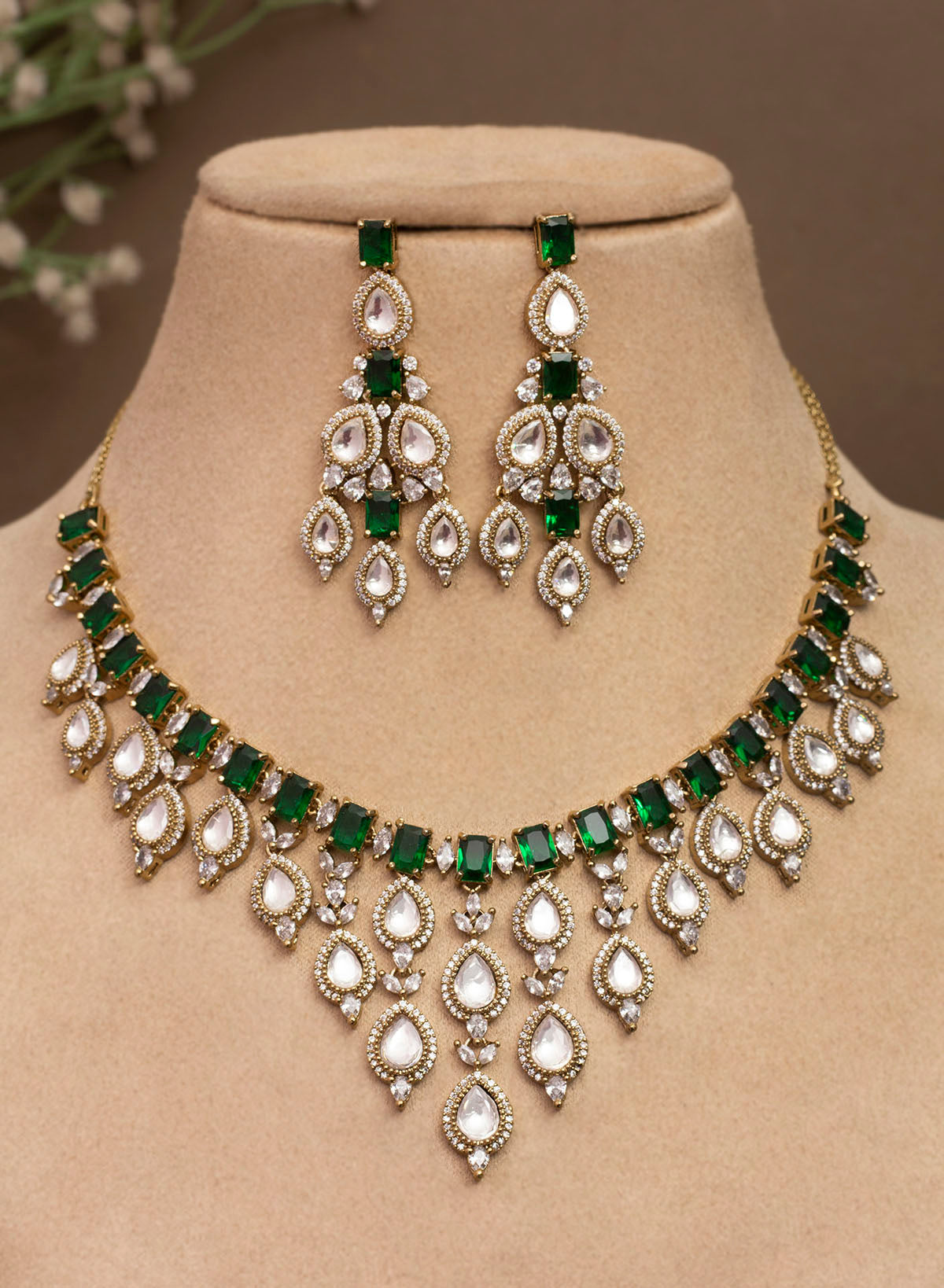 FIORA NECKLACE SET