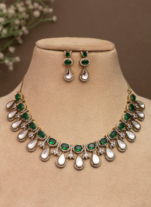 Eriska Necklace Set