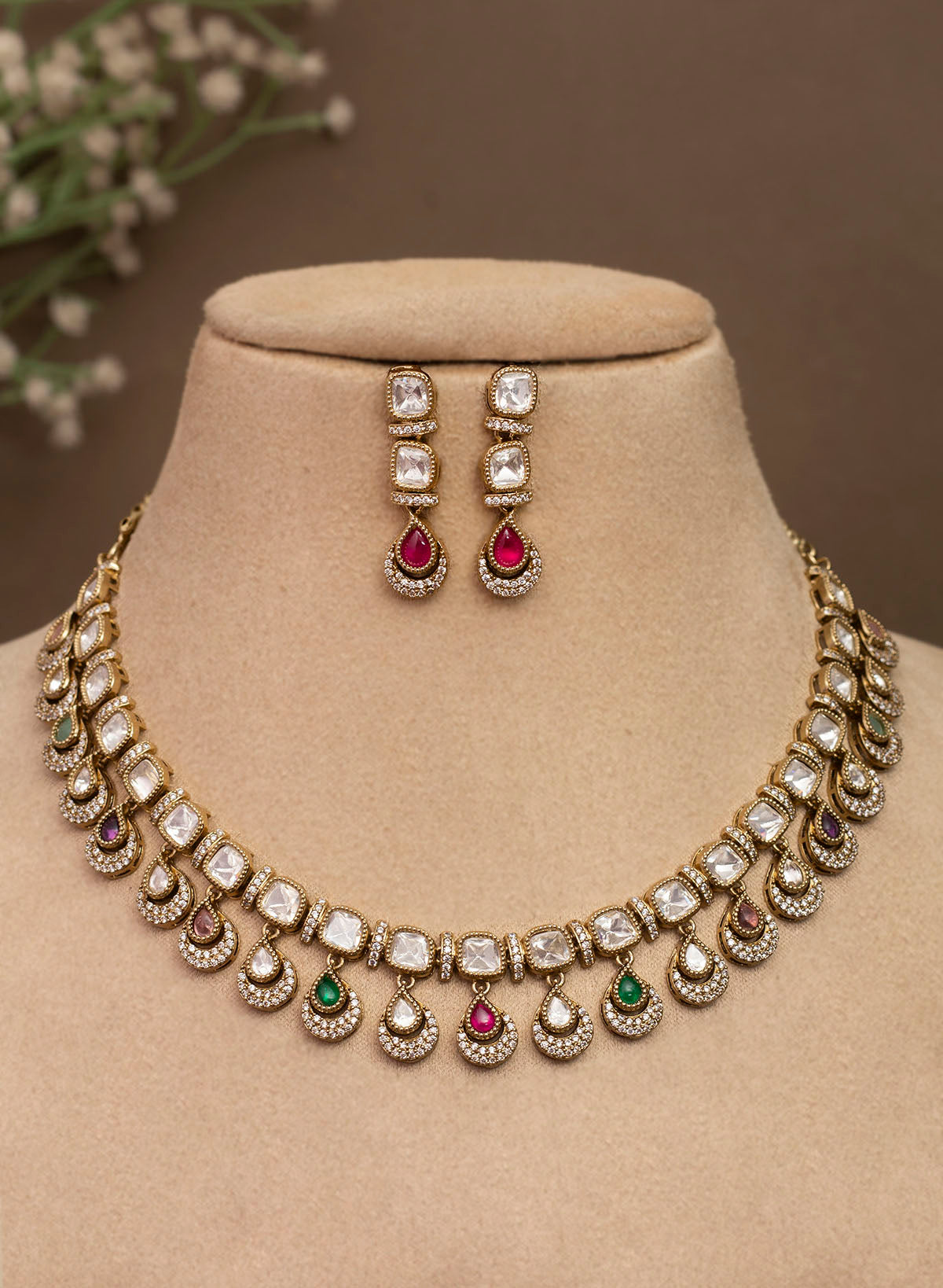 Maris Necklace Set