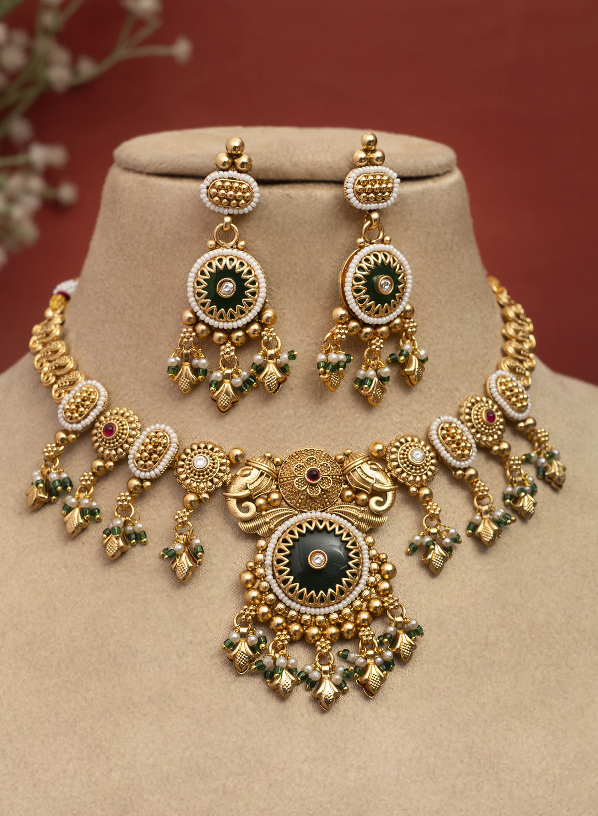 Tivara Necklace Set