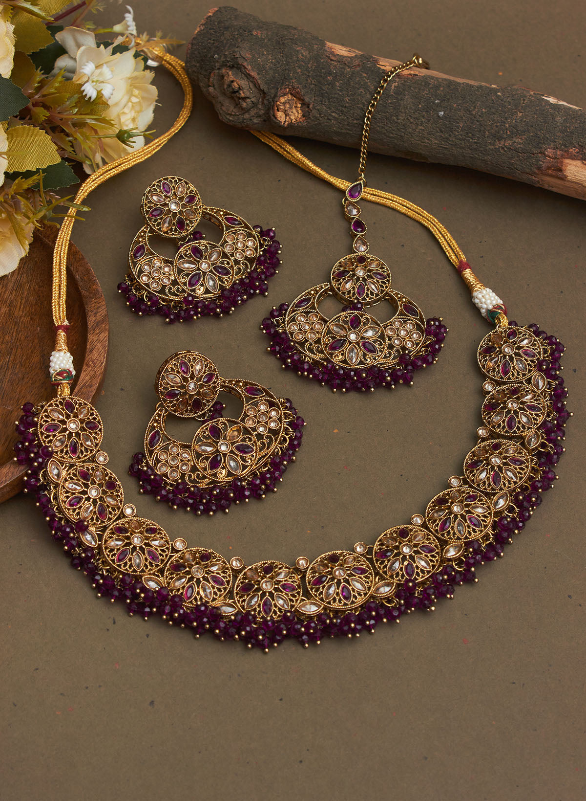 Asiya stone necklace set with maangtika
