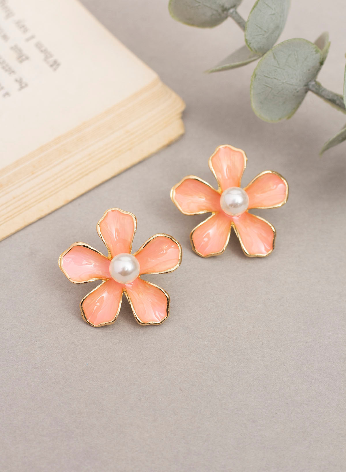 Antonia Flower Earring