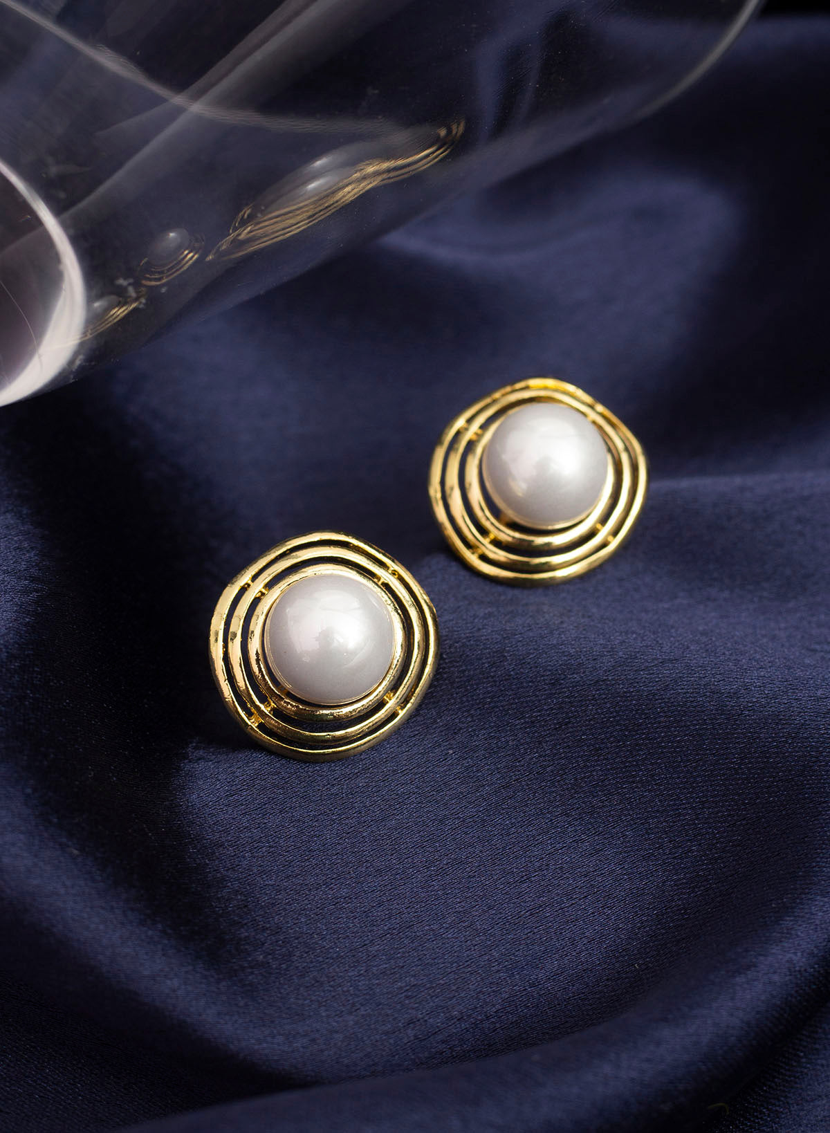 Aryaana Pearl Stud