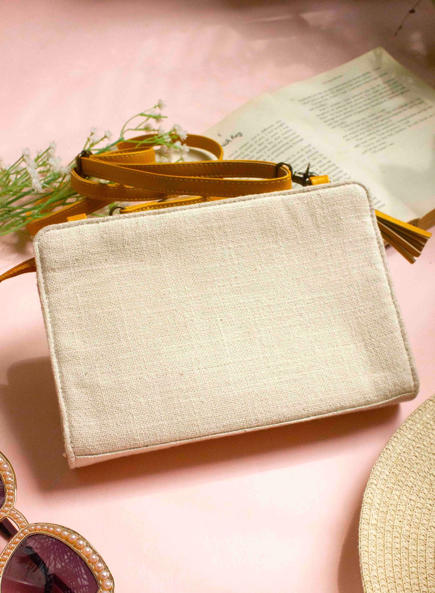Pinacolada Multiutility Sling bag