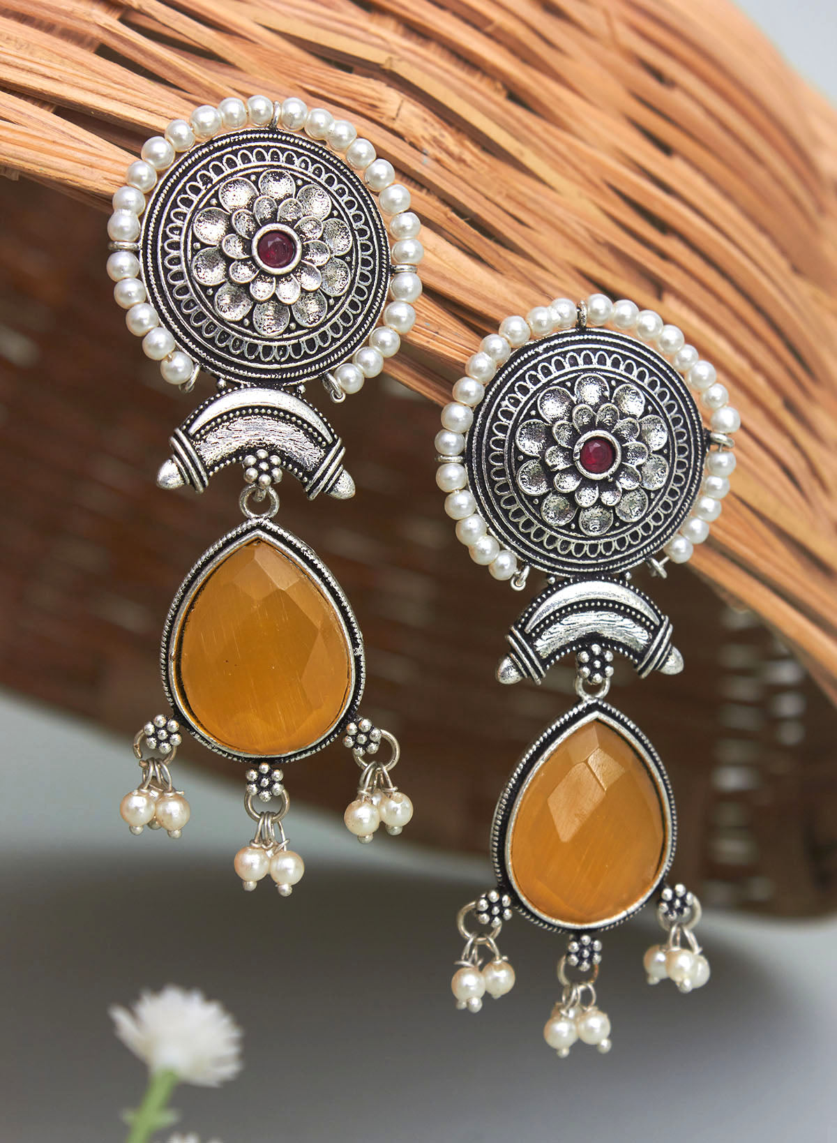 Vamshika stone earring