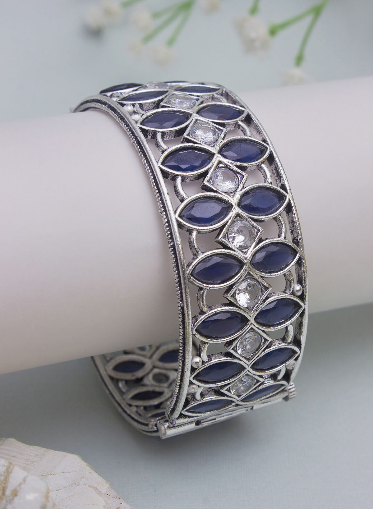 Neysa stone bangle