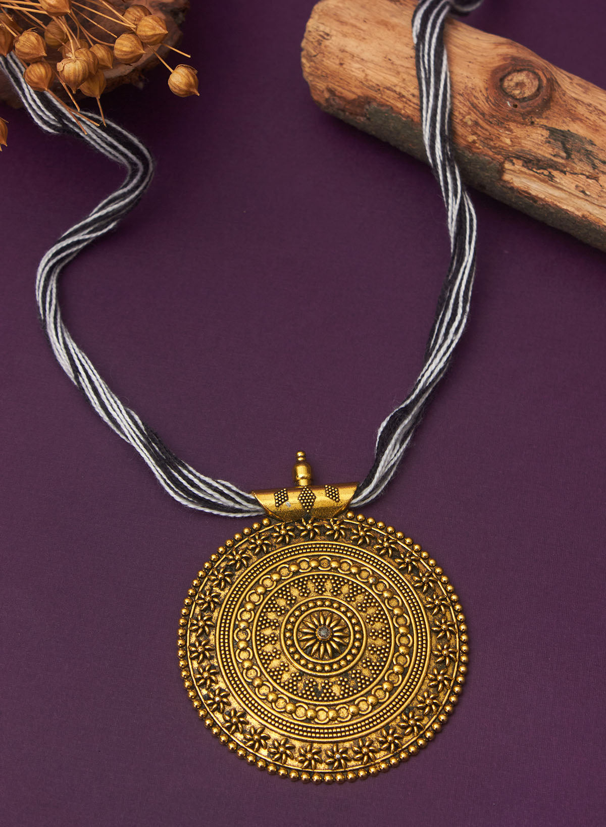 Yogita pendant necklace