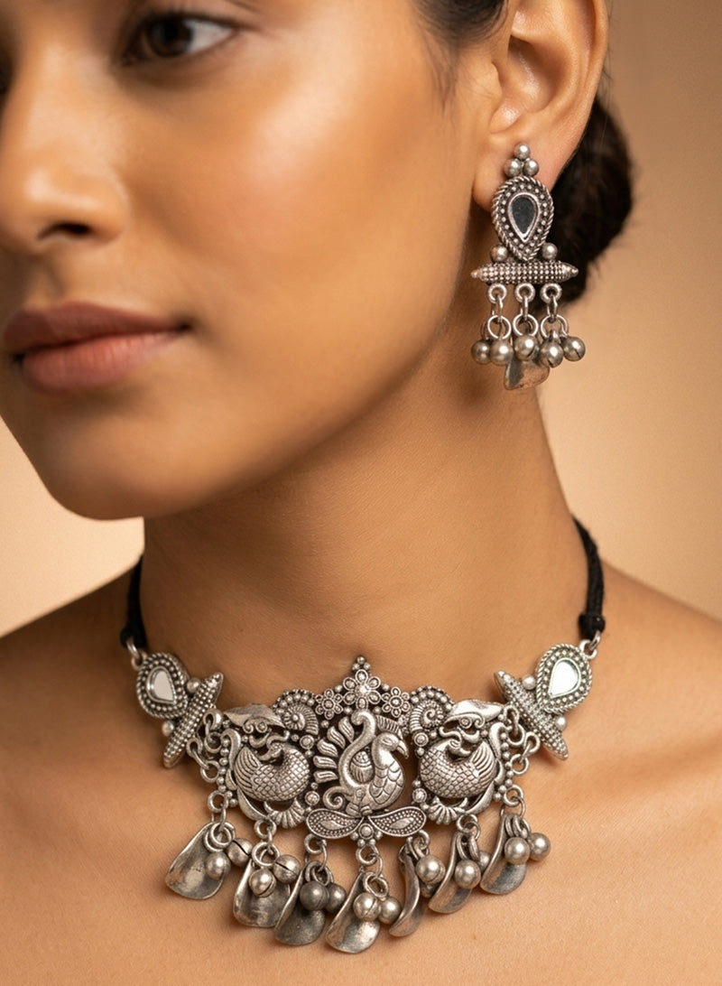 Oshini Choker Set