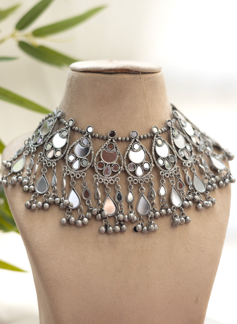 Aarin mirror choker