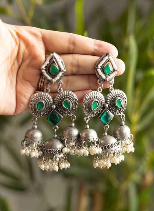 Vritika jhumka