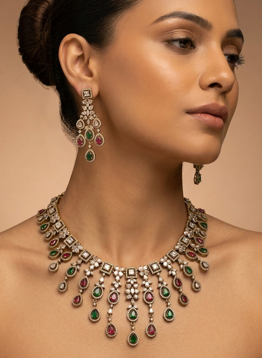 Shaina Necklace Set