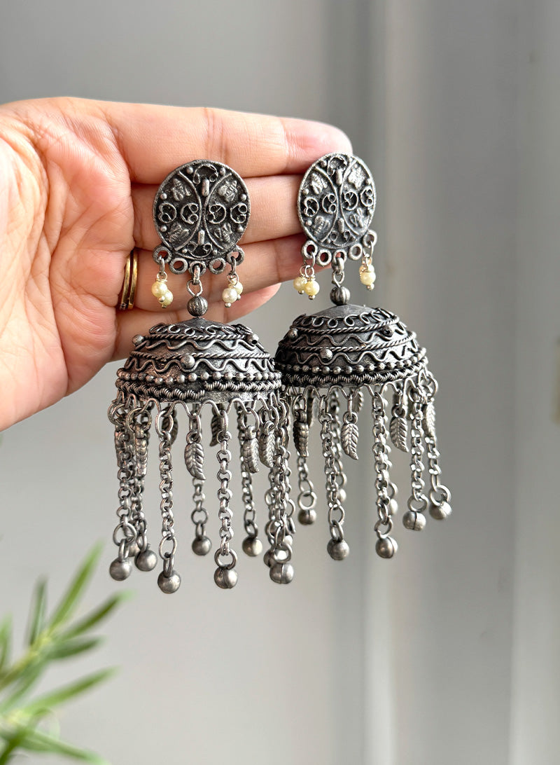 Revika jhumka