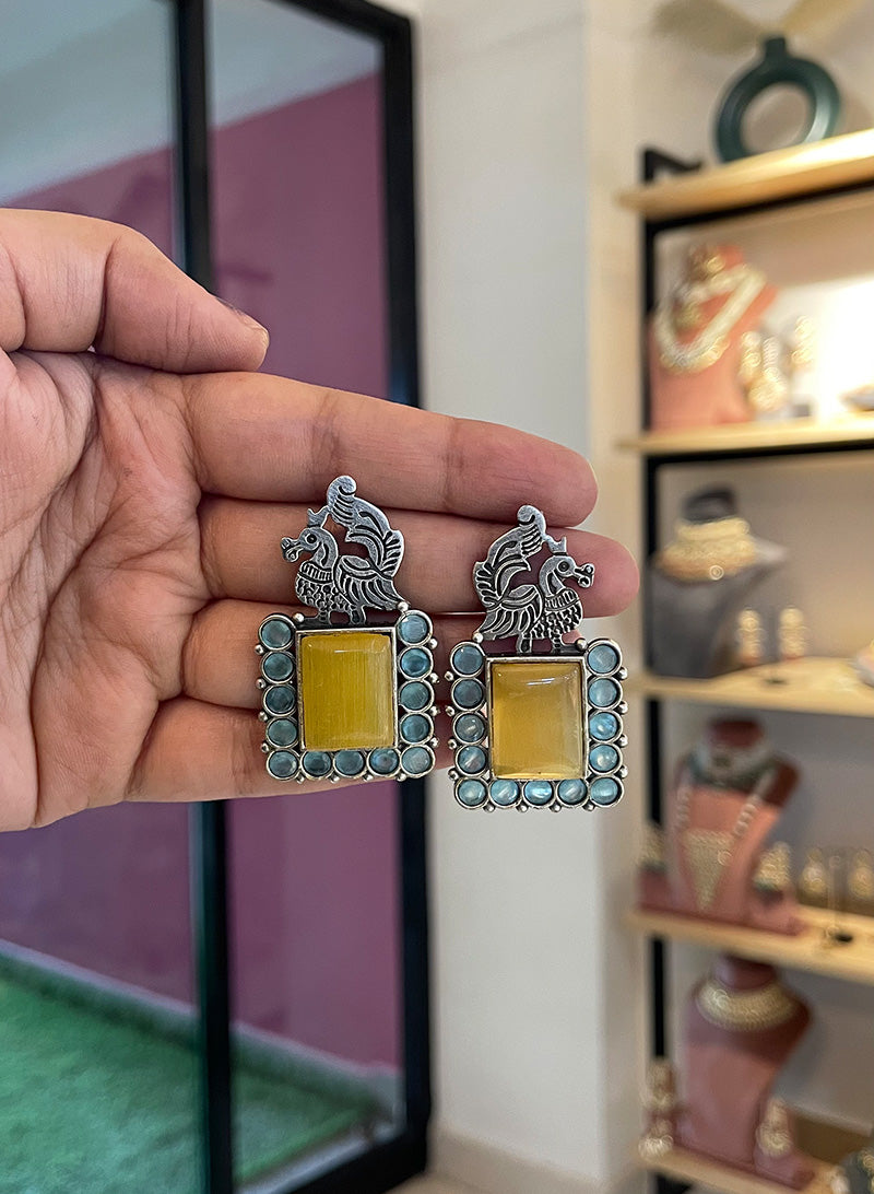 kamala earrings