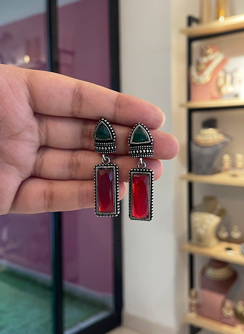 Svara Earring