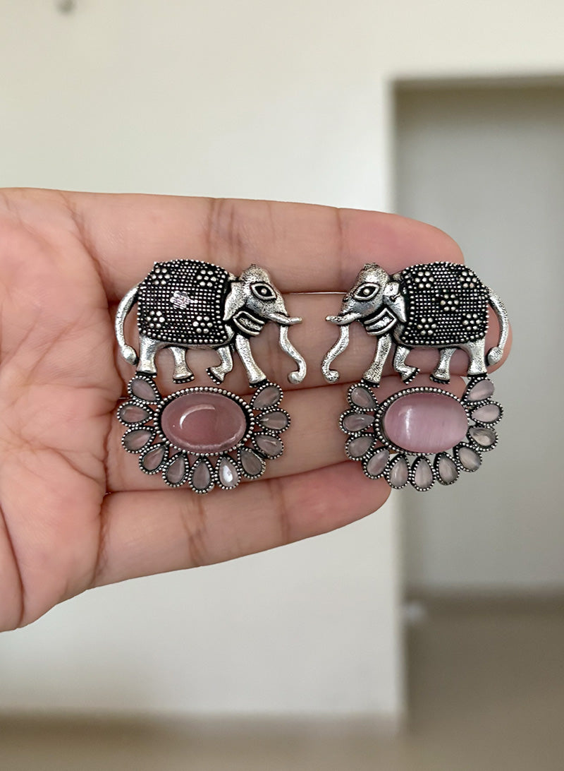 Soviya earrings
