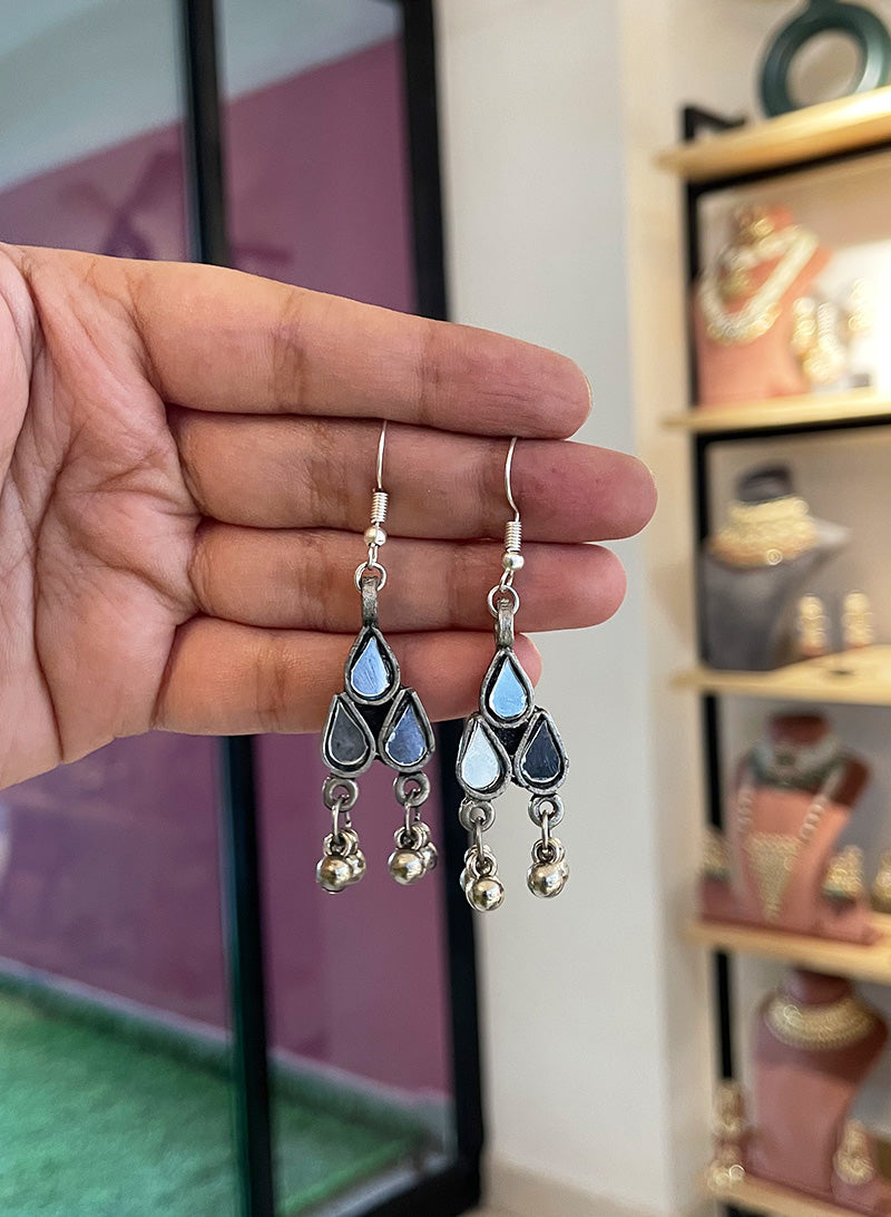 Divi Earring