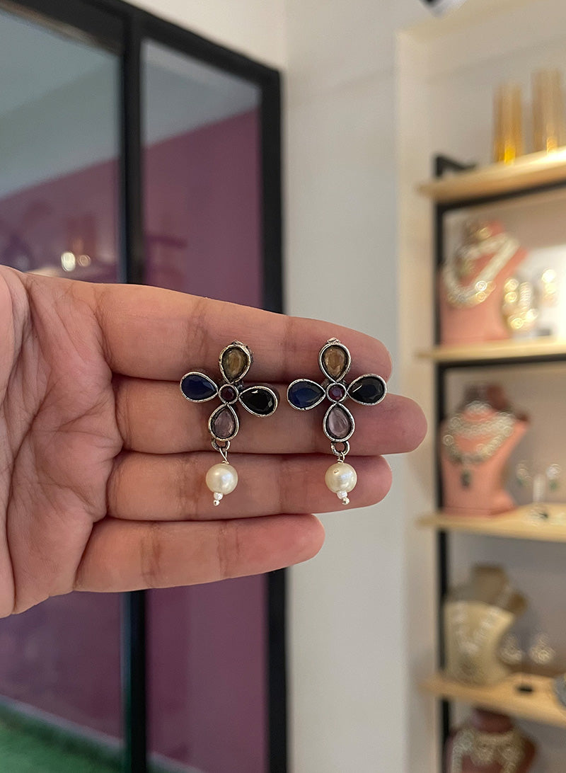 Khyanika earrings
