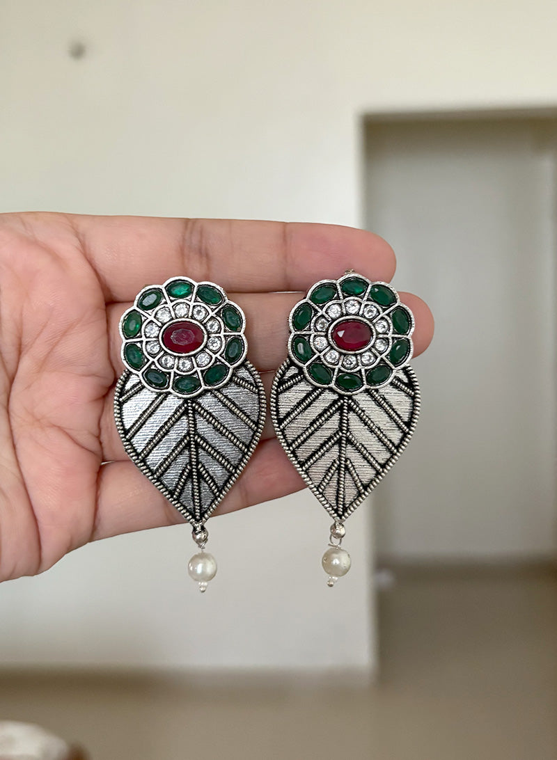 Green Leaf earrings