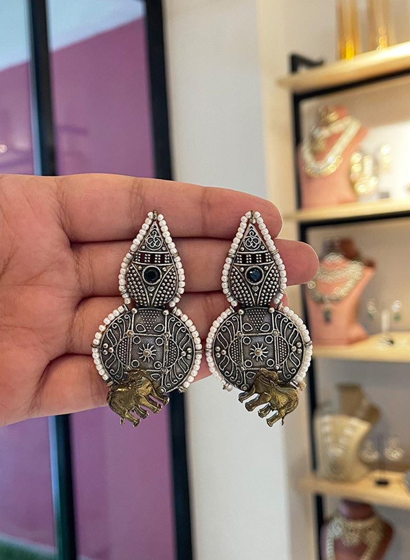 Prapti Earring